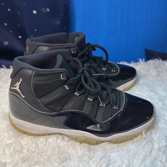 Jordan 11 jubilee - Picture 2 of 5